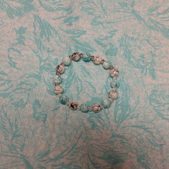 teal and white marble bracelet🐳 - Picture 4 of 7